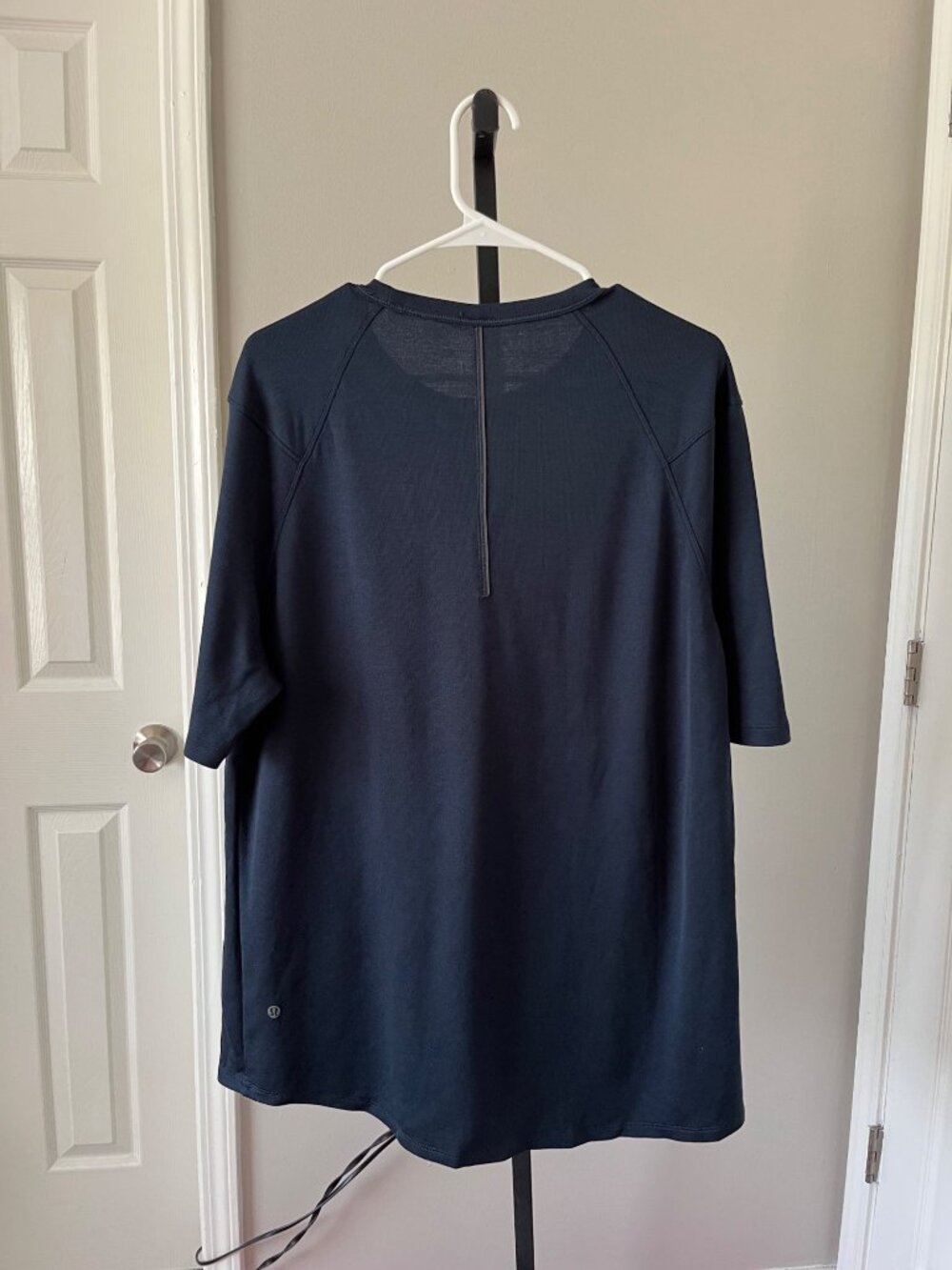 Lululemon Short Sleeve Shirt Blue Size XL - Picture 2 of 5